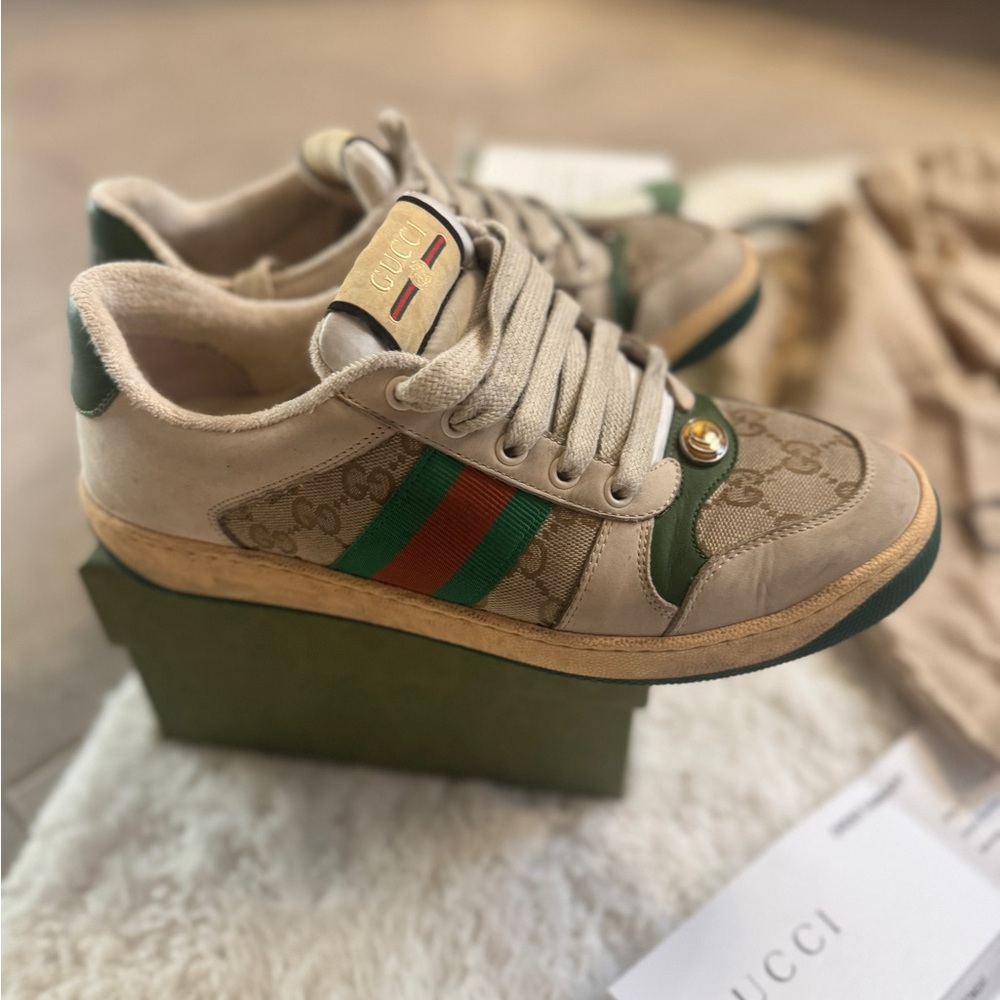 Gucci Women's Screener sneaker size 39. Original receipt picture